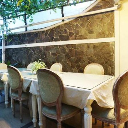 בנדונג La Nostalgie Boutique Guest House מראה חיצוני תמונה