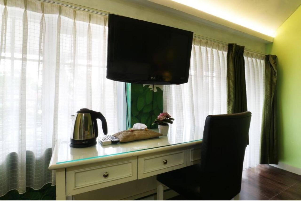 בנדונג La Nostalgie Boutique Guest House מראה חיצוני תמונה