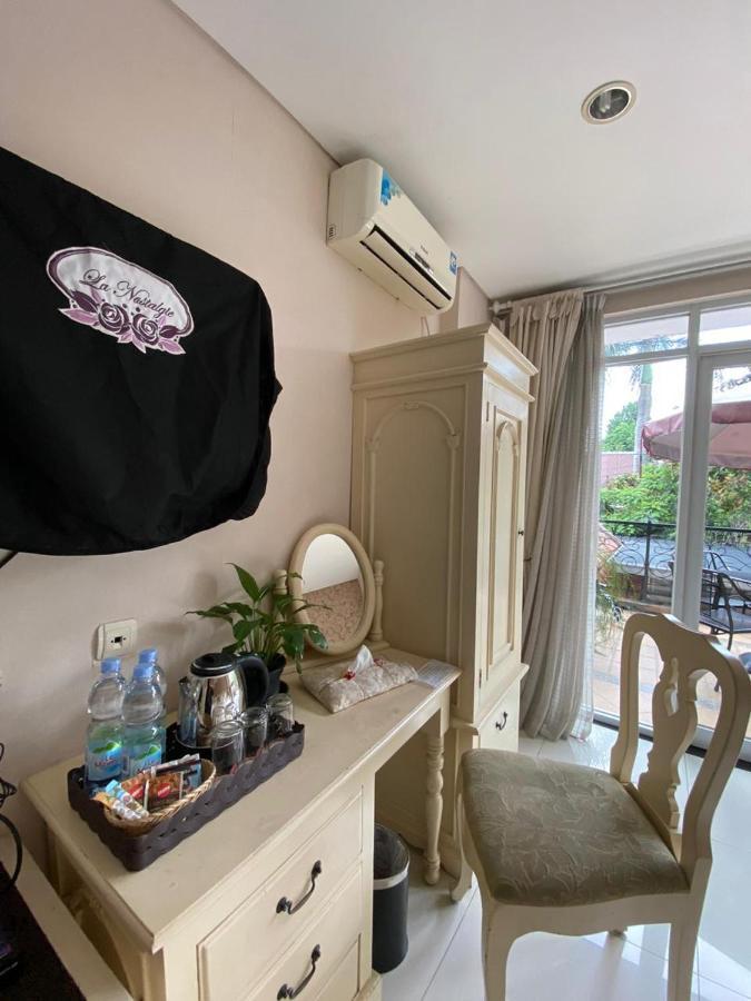 בנדונג La Nostalgie Boutique Guest House מראה חיצוני תמונה