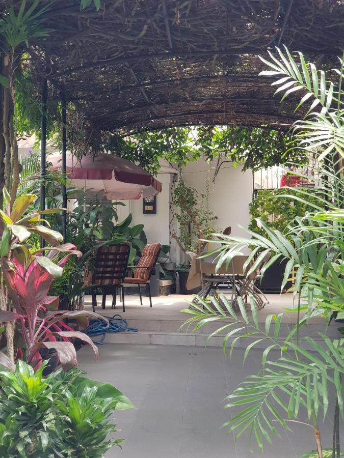 בנדונג La Nostalgie Boutique Guest House מראה חיצוני תמונה