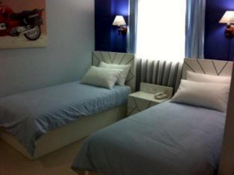 בנדונג La Nostalgie Boutique Guest House מראה חיצוני תמונה
