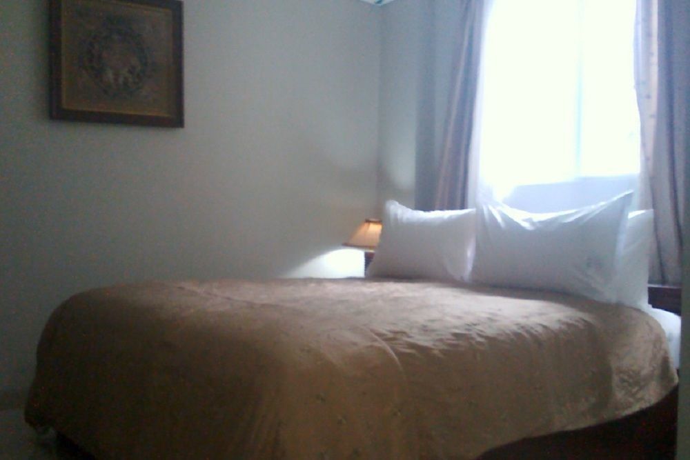 בנדונג La Nostalgie Boutique Guest House מראה חיצוני תמונה