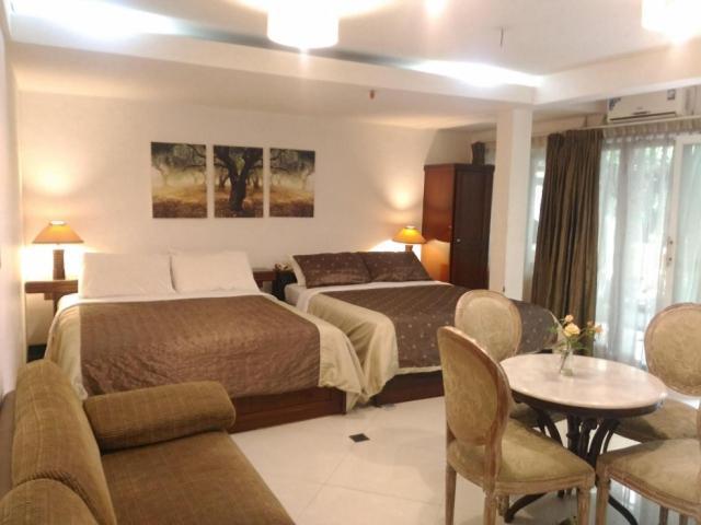 בנדונג La Nostalgie Boutique Guest House מראה חיצוני תמונה