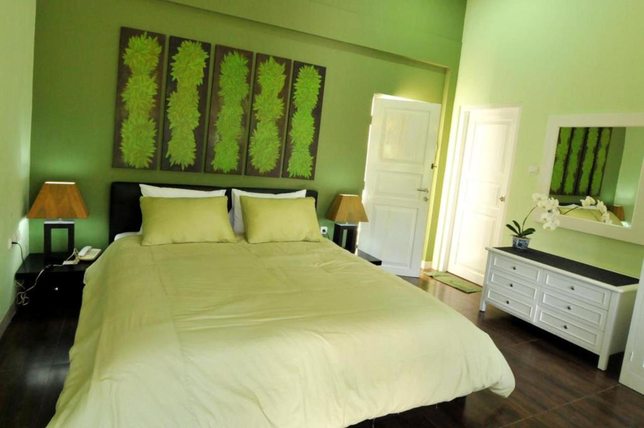 בנדונג La Nostalgie Boutique Guest House מראה חיצוני תמונה